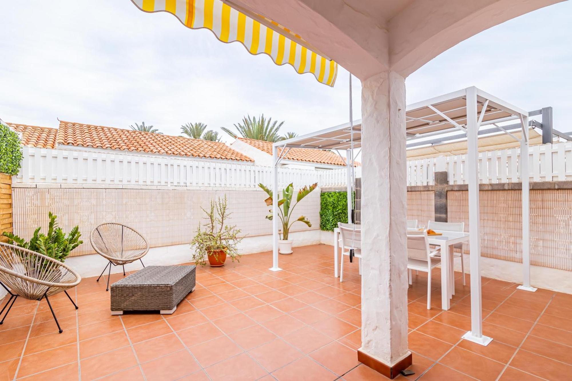 Canarian Holiday Home - Sunset Bungalow In Playa Del Ingles San Bartolomé Extérieur photo